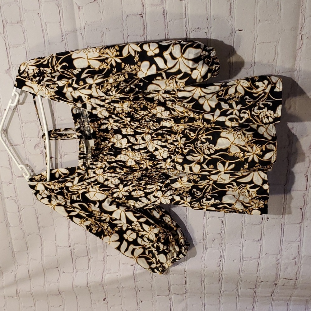 Ava &Viv Top Short Sleeve  Ruffle Blouse, Black / White Floral